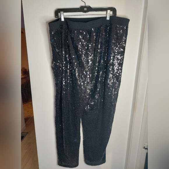 Eloquii Elenents Black Sequin Plus Size Joggers - Picture 6 of 10
